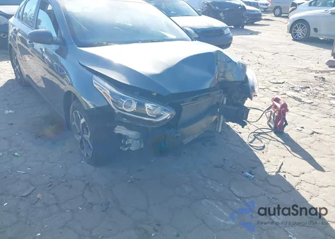 2020 Kia Forte Lxs z USA, uszkodzony, nr VIN 3KPF24AD2LE165587